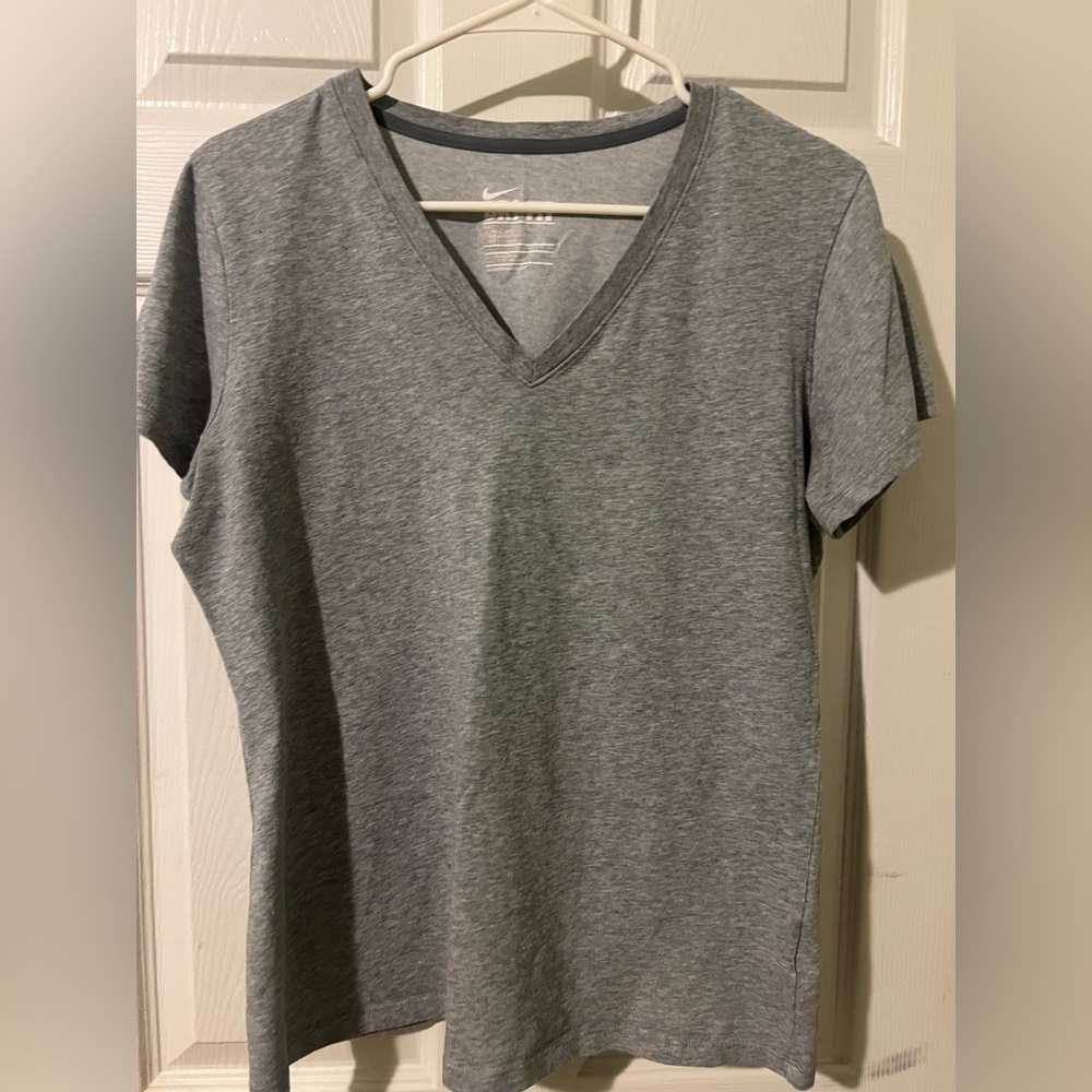 Nike Women's Heather Gray V-Neck Tee